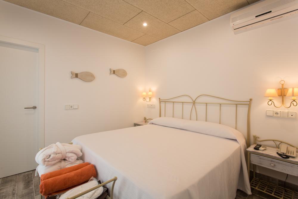 Hotel & Spa Entre Pinos-Adults Only Es Calo  Eksteriør billede