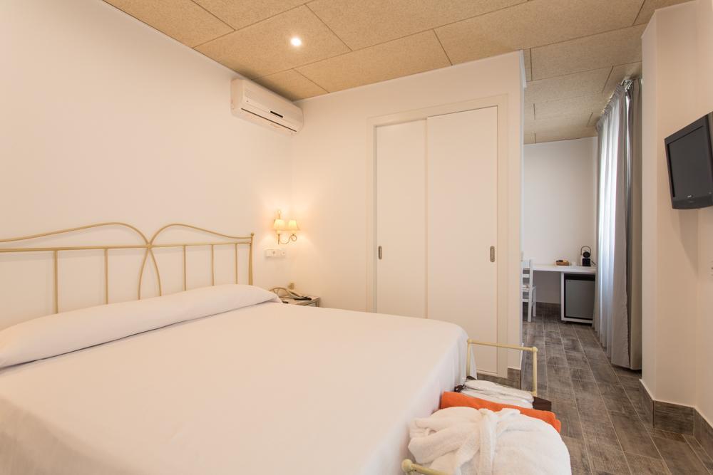 Hotel & Spa Entre Pinos-Adults Only Es Calo  Eksteriør billede